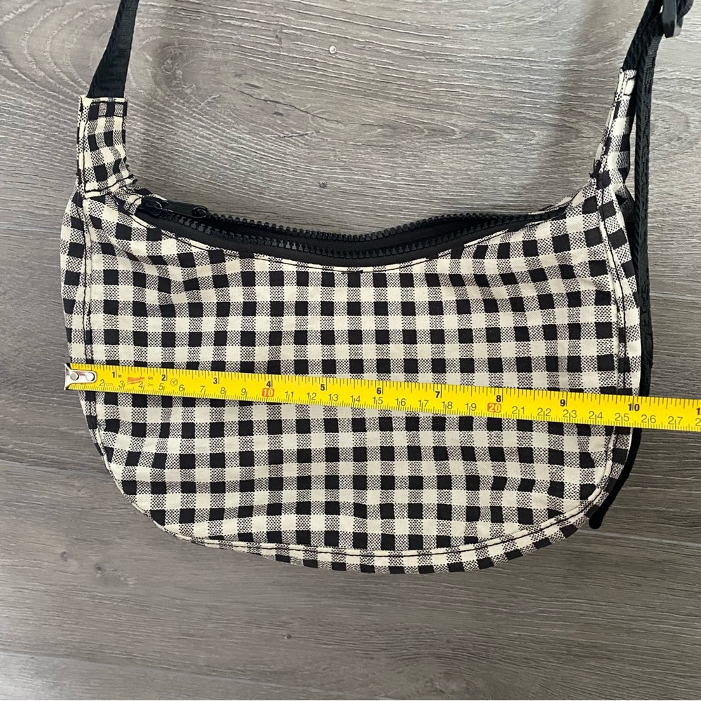 Baggu Nylon Gingham Crescent Bag - Picture 3 of 9